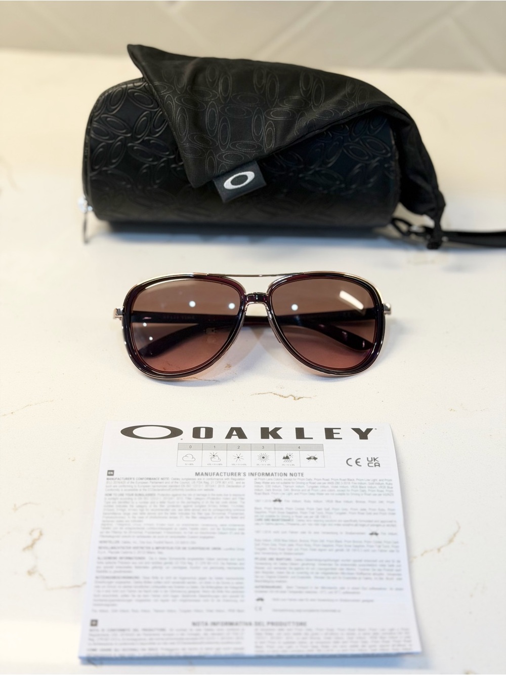 Oakley Split Time Women’s Brown Gradient Aviator Sunglasses with Matching Case
